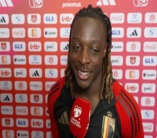 多库：上场比赛我没能进球，所以这场比赛我想表现得更好