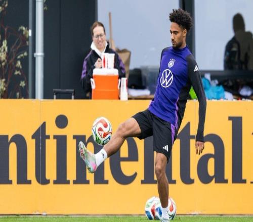 记者：热刺在关注布伦特福德前锋沙德，可能在明夏采取行动