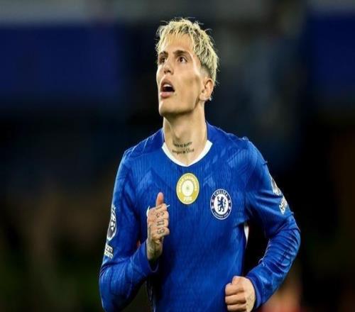 记者：红牛、联想等企业都无法满足要价，切尔西球衣仍将裸奔