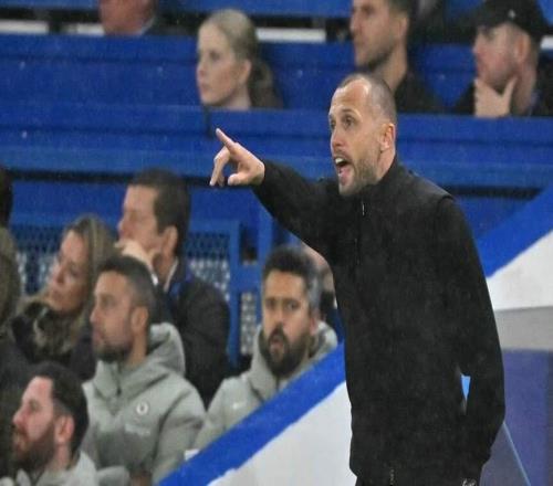 阿贾克斯主帅海廷加作为球员、教练均输掉前3场欧冠，成历史首人