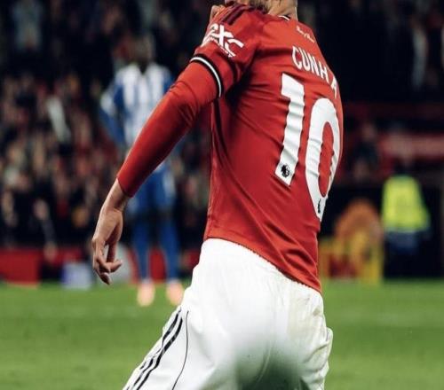 罗马诺：库尼亚回到曼联训练中，可以出战下轮联赛