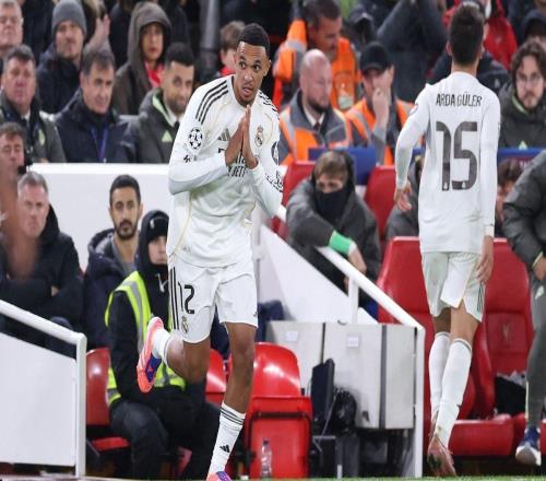 基恩谈阿诺德被嘘：红军球迷极力嘘一个本地孩子，还觉得很有风度