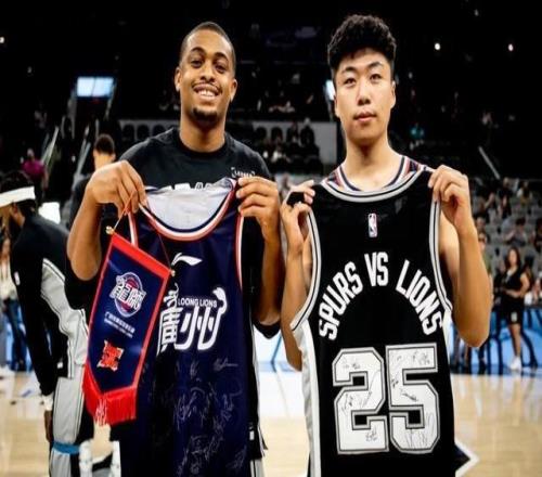 DARETOROAMNBA季前赛广州龙狮北美行首战负马刺