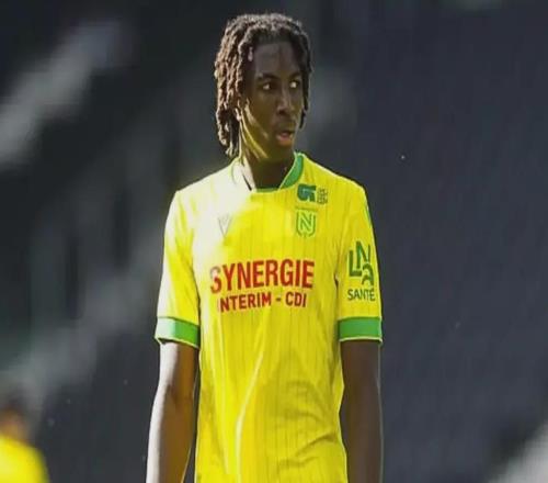 每体：大巴黎考虑签下南特中卫塔蒂，以增强球队的后防实力