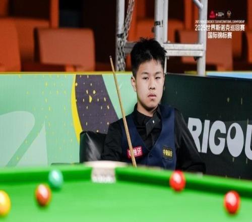 未来可期！14岁王信仲5-6憾负墨菲，无缘斯诺克国锦赛32强