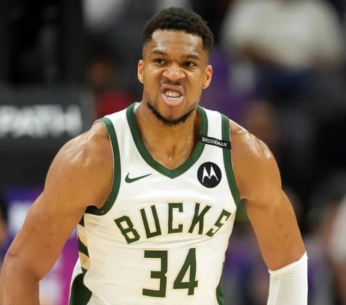 59分+43分+42分！联盟第1！对不起，浓眉，他才是NBA最强大前锋