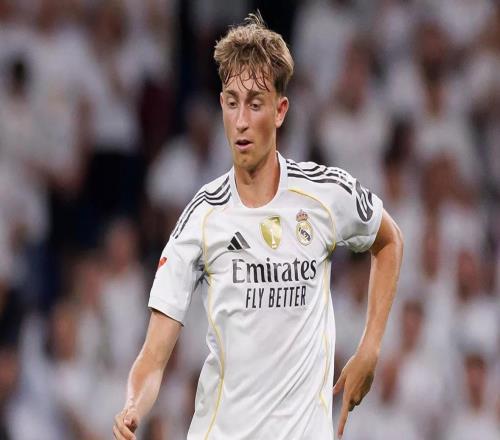 皇马官方：后卫赫伊森左腿比目鱼肌受伤据悉将缺阵大约15天