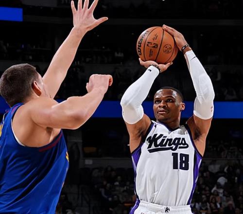 今日的NBA常规赛结束了所有比赛，最新积分榜如下！