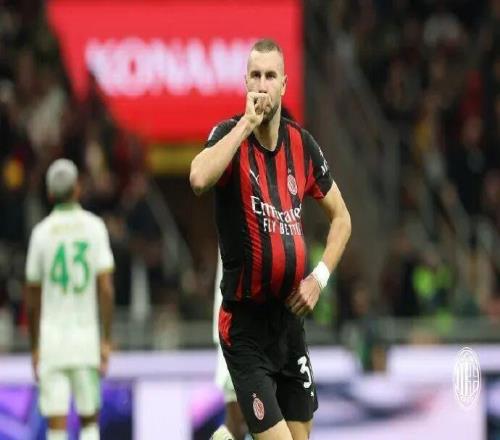 帕夫洛维奇丨教练要求我积极前插