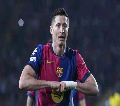 不老的传奇：莱万75球里程碑在进球盛宴中定义永恒