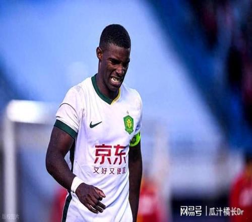 中超：瓦科25球领跑，泰山、国安全员拼纪录，命运在下一轮决战