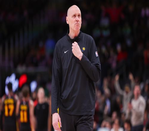 卡莱尔：我联系了比卢普斯他没有回复，情况非常严重