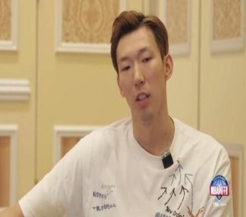 周琦：E10合同对中国球员比选秀更难不会有那么长时间去了解你