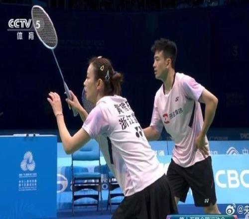 郑思维/黄雅琼夺得全运会羽毛球混双冠军