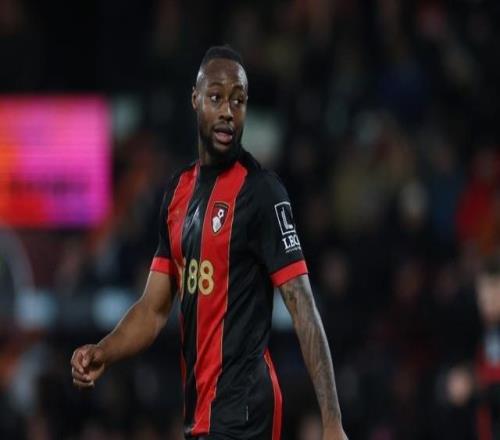 记者：曼联今夏曾积极追求塞梅尼奥，阿莫林还与球员会面共进晚餐