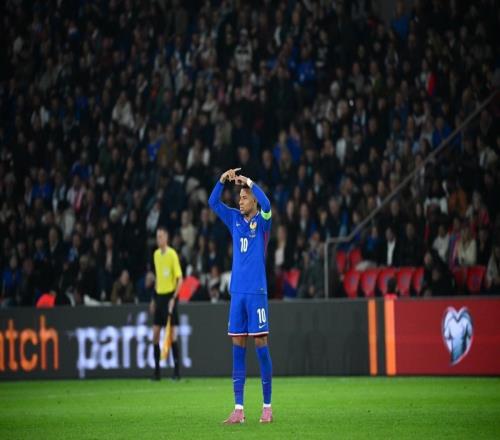 队报：由于持续的脚踝伤势，姆巴佩周末出战赫塔菲存疑