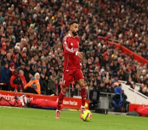 原地自爆！贵为红军队史第一人的萨拉赫也是个被渣叔宠坏的孩子