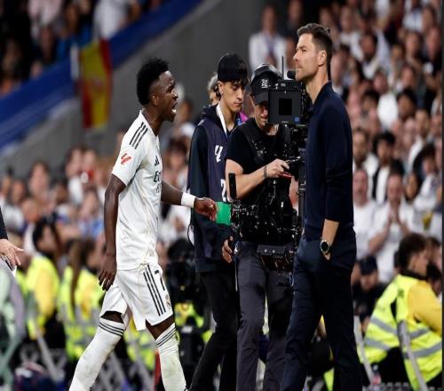 西媒：维尼修斯认为自己未获得尊重，正认真考虑离队的可能性