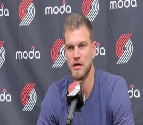 斯普利特建议杨瀚森：保持耐心，这是一场马拉松