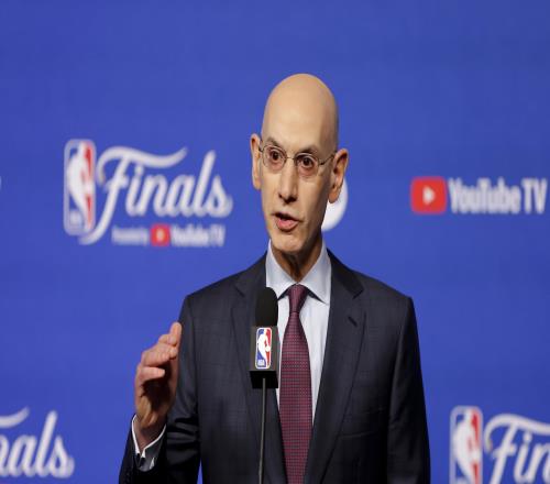 萧华：NBA的赞助商数以千计，联盟无法全面审批每一位高管