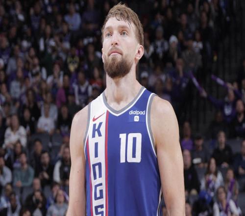 国王记者：萨博尼斯可不能受伤，赛季没开打就有结束的感觉了