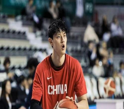 CBA曾凡博未与北汽进行踩场训练未来去向待定