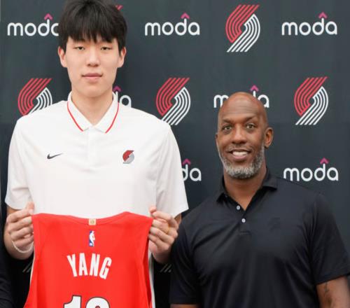 波特兰媒体：比卢普斯严重伤害开拓者他已成为队史最差主教练