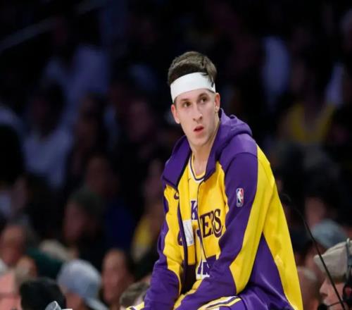 狂砍51+11,历史首人！从落选秀打成二当家，帮湖人提前解锁字母哥