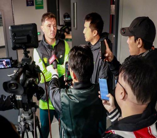 国安把气儿撒到亚冠！回工体打海牛疯狂进球，李霄鹏再败江湖再见