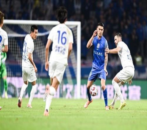 【中超】吴曦破门+造点路易斯点射申花2比2英博