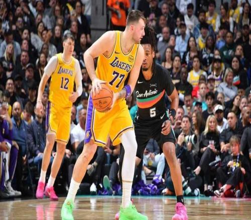 湖人输西部第二之争！东契奇空砍38+10+10第86次三双历史第七