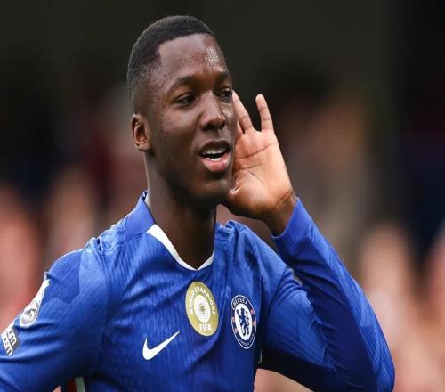 凯塞多：我还远不及坎特或马克莱莱，会继续努力成为蓝军传奇