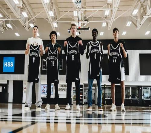 突发！正式裁掉，2年只打22场，这可是全美第一高中生啊，太难了