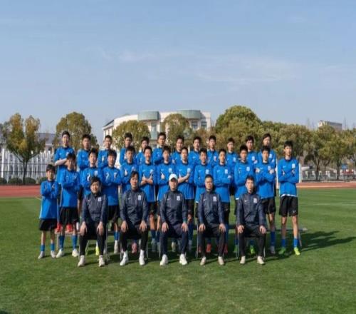 中国足球有希望上海申花两连胜狂轰11球！浙江送法甲7冠王3连败