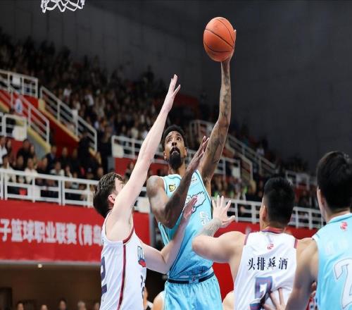 官宣！超级外援重返CBA，加盟青岛男篮