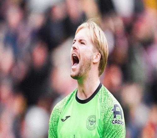 葡萄牙克星！凯莱赫英超扑出B费点球，世欧预再扑C罗点球