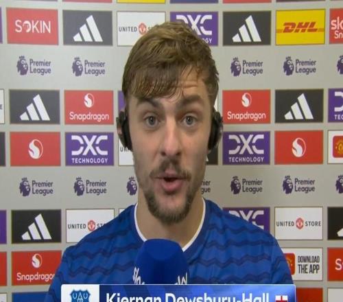 霍尔：这是一场过山车般的比赛盖伊中场休息向所有人道了歉