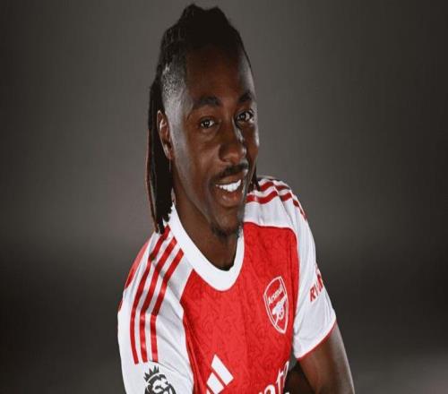 关于埃泽的10件事：曾效力枪手青训拿过国际象棋冠军热心公益..