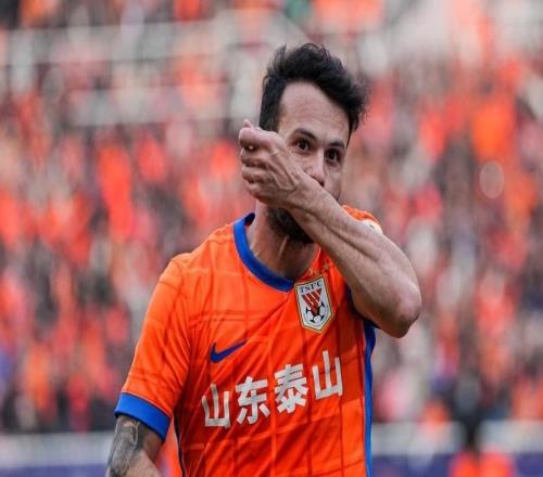 中超“经十路梅西”不敌法比奥，痛失金靴，明年可否重新再来