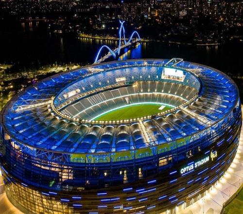 米体：米兰vs科莫的意甲联赛已经几乎不可能在珀斯举行