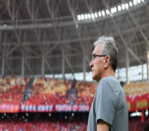 伊万执教生涯：作为助教获世界杯季军，率领山东赢得中超冠军