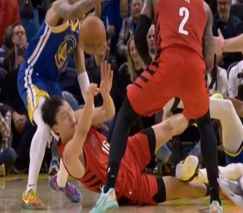 NBA战报杨瀚森3分2板，积极拼抢撞到后脑勺！勇士11997轻取开拓者，巴特勒16分6板5助，库里7分4板11助