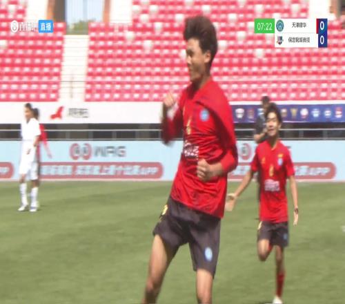 看飞碟！高空球急速下坠，中甲无锡门将将球漏进自家大门