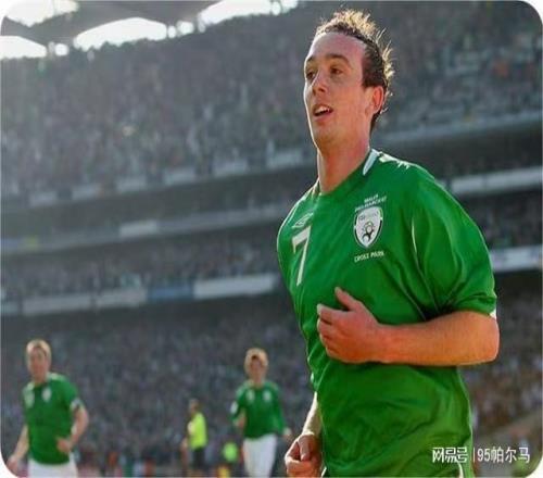 一个谎言引发的笑话，15岁差点提前退役，39岁踢第8级别联赛