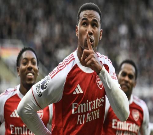 攻防俱佳，泰晤士报：加布里埃尔身上有着英式强硬中卫的影子