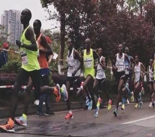 马拉松比赛中每公里要怎么跑，跑后休息与恢复怎么进行,看这一篇就够了 | 快来收藏