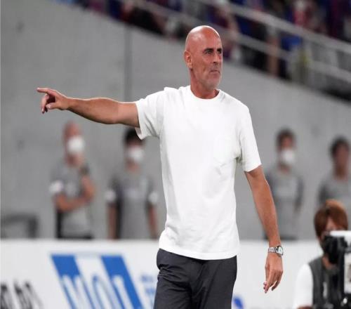 中超榜首惨遭挖角！主帅被苏超豪门盯上，或在赛季结束后离开