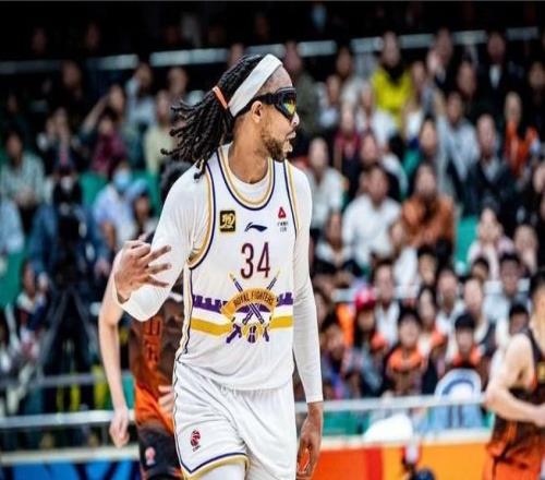 拒绝辽篮！萨林杰与广东男篮完成签约税后年薪120万美元
