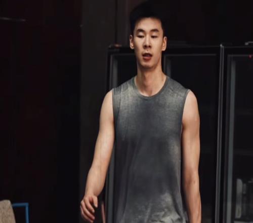 确认不去了！郭昊文拒绝NBA活塞队邀请，朱芳雨后第二人！