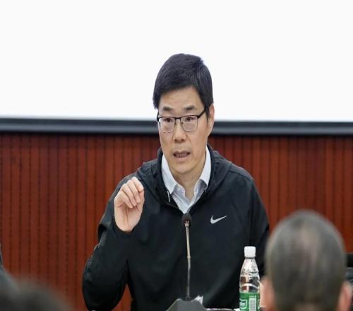 篮协主席：中国女篮肩负着站上洛杉矶奥运会领奖台的光荣使命